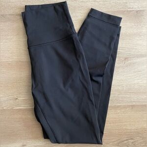 lululemon wunder under high-rise tight 25” luxtreme
black
size 4